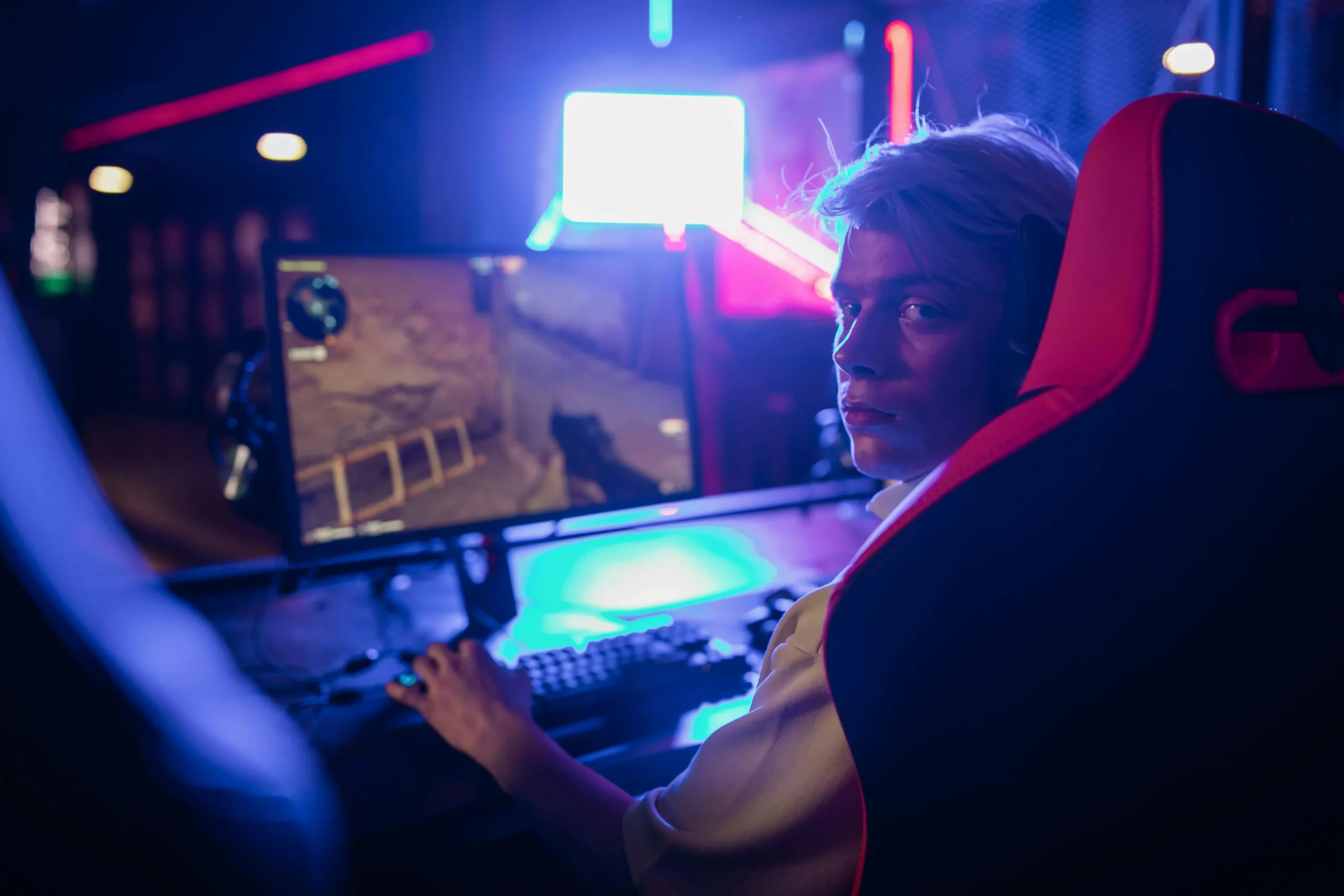 Shooter Game Development Agency in UK highlights realistic FPS interface