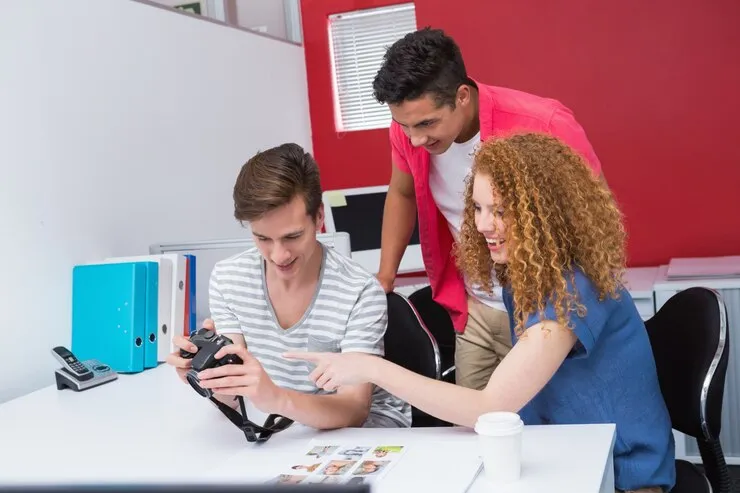 Social Media Marketing and Community Engagement