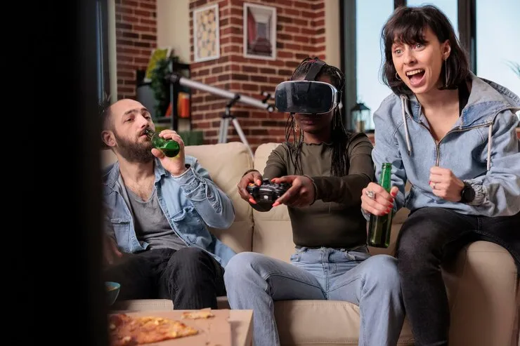 Virtual and Augmented Reality Fitness Games2